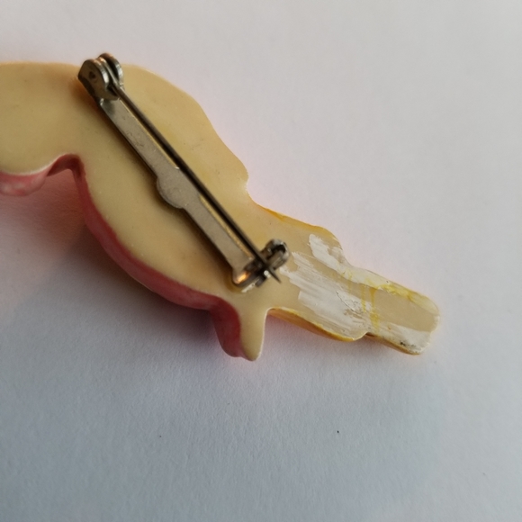 Vintage parrot bird brooch pink yellow pin vaporwave - Picture 9 of 10
